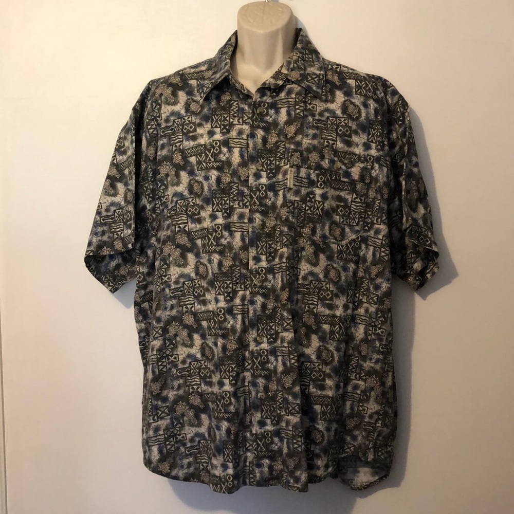 **2/$20** Columbia Women’s XL Button down Short sleeve Shirt